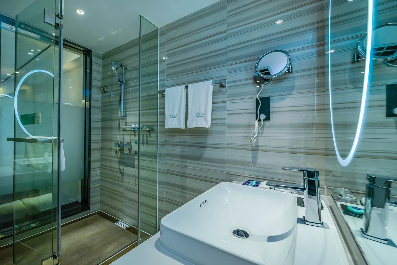 Xana Hotel Чунцин Екстериор снимка